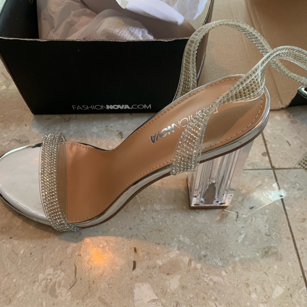 Fashion nova 6.5 rhinestones heels 3 inch